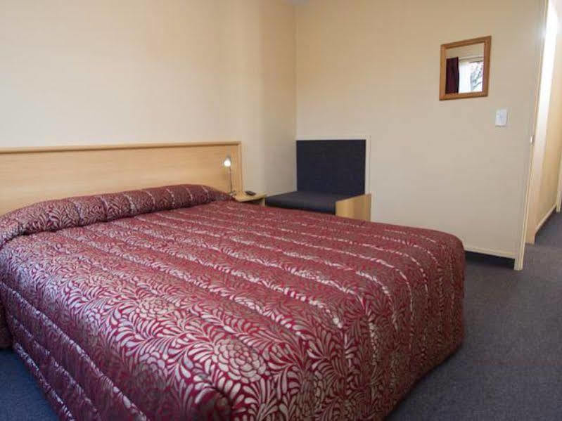 Alhambra Oaks Motor Lodge Dunedin Bagian luar foto